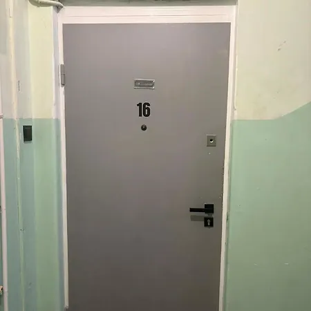 Jednoosobowy Przy Targach Poznanskich Nr 2, Lozko Dlugosci 190