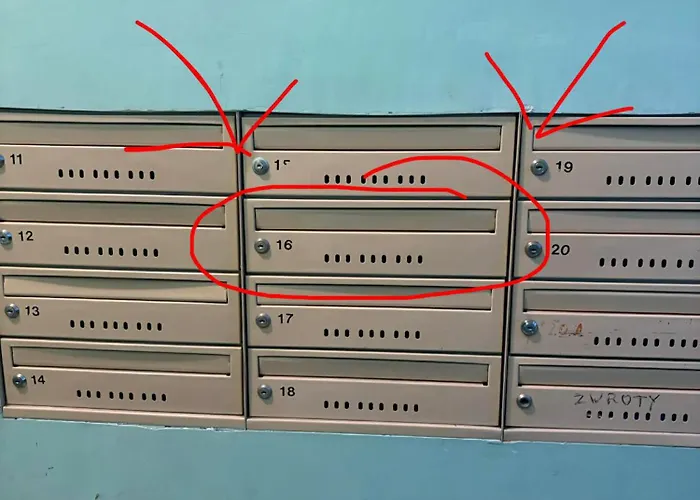 Jednoosobowy Przy Targach Poznanskich Nr 2, Lozko Dlugosci 190 * Poznan